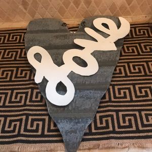 NWT Rustic Metal 17” Heart with Love Magnet